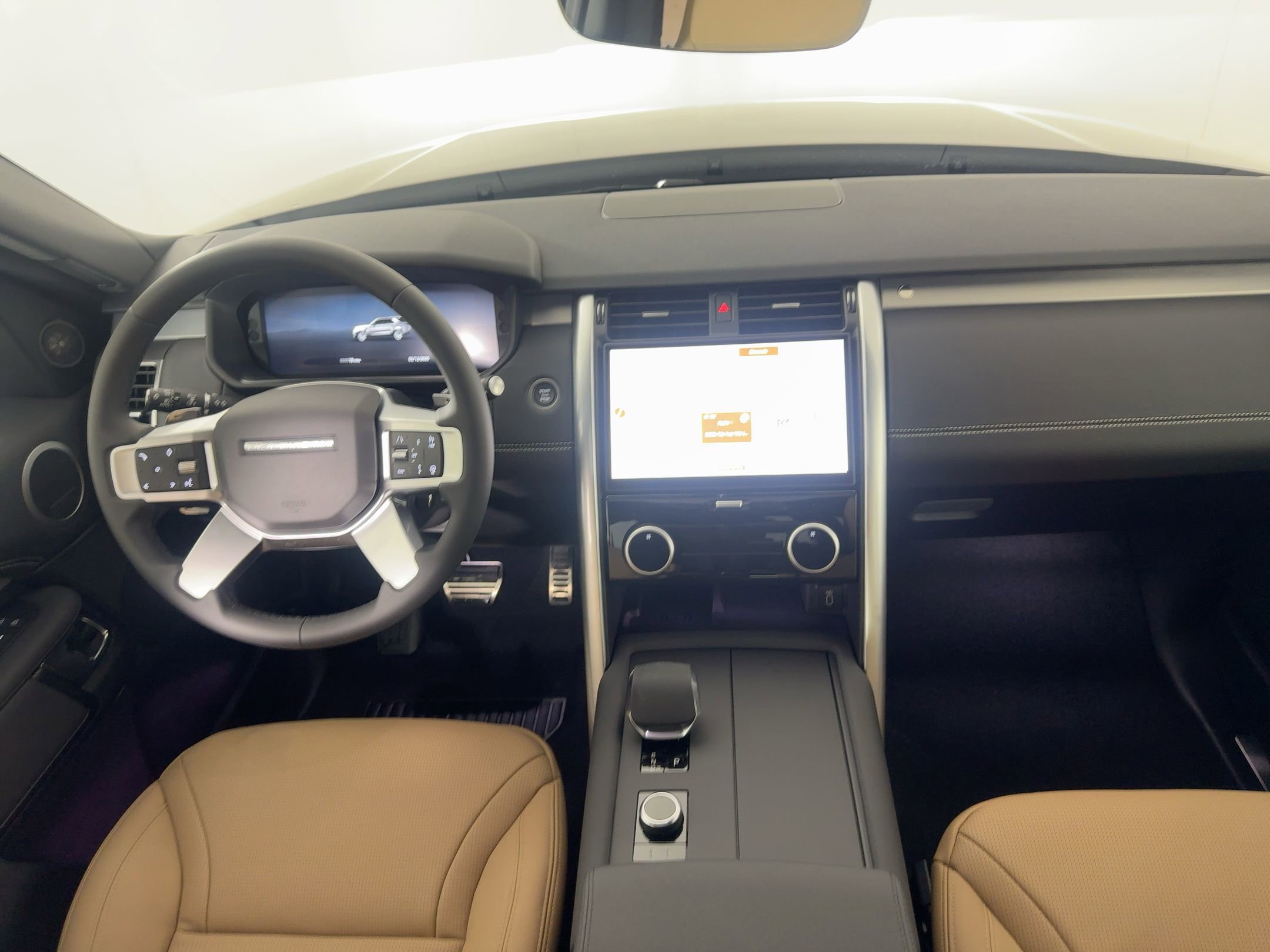 New 2026 Land Rover Discovery Limited Edition image 18