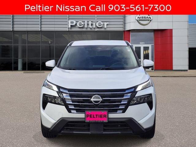Certified 2024 Nissan Rogue SV FWD image 2