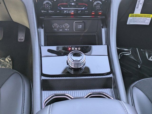 New 2025 Jeep Grand Cherokee Altitude image 17