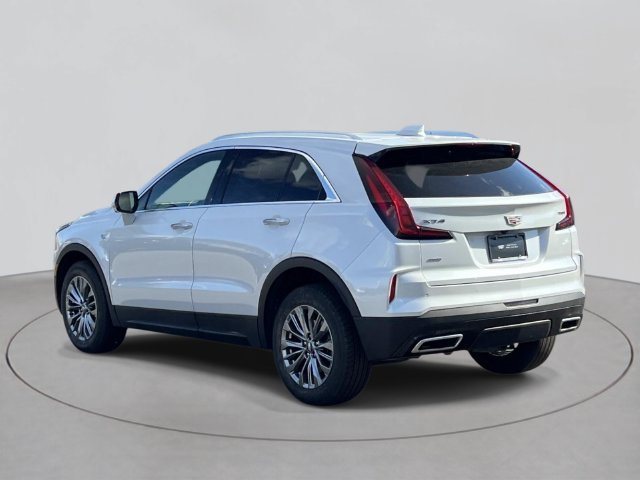 Certified 2025 Cadillac XT4 Premium Luxury AWD/4WD image 3
