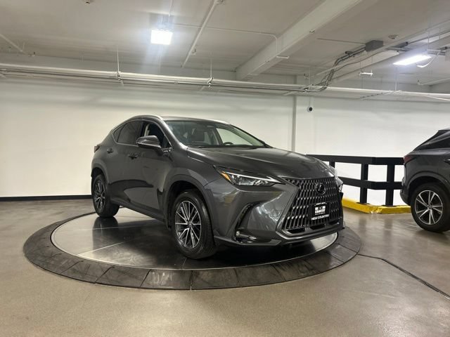 Used 2024 Lexus NX 350h AWD image 11