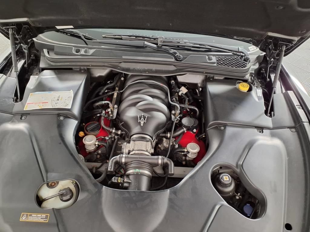 Used 2017 Maserati GranTurismo Sport RWD image 33
