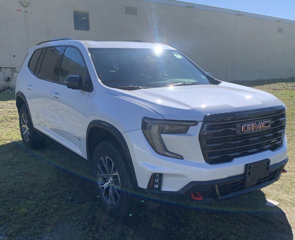 Used 2024 GMC Acadia AT4 image 2