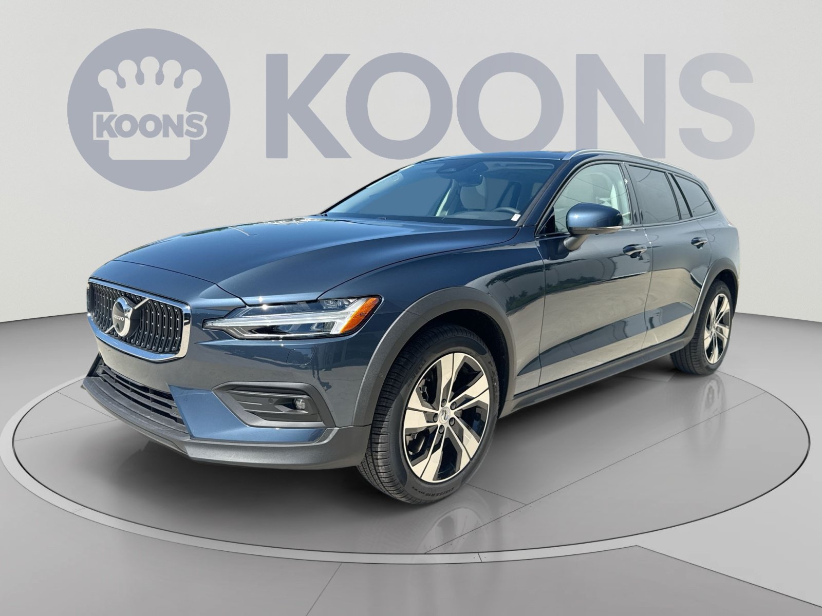 New 2026 Volvo V60 B5 Cross Country Plus w/ Climate Package AWD/4WD image 1