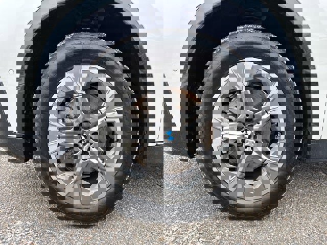 Used 2026 BMW X1 xDrive28i image 5