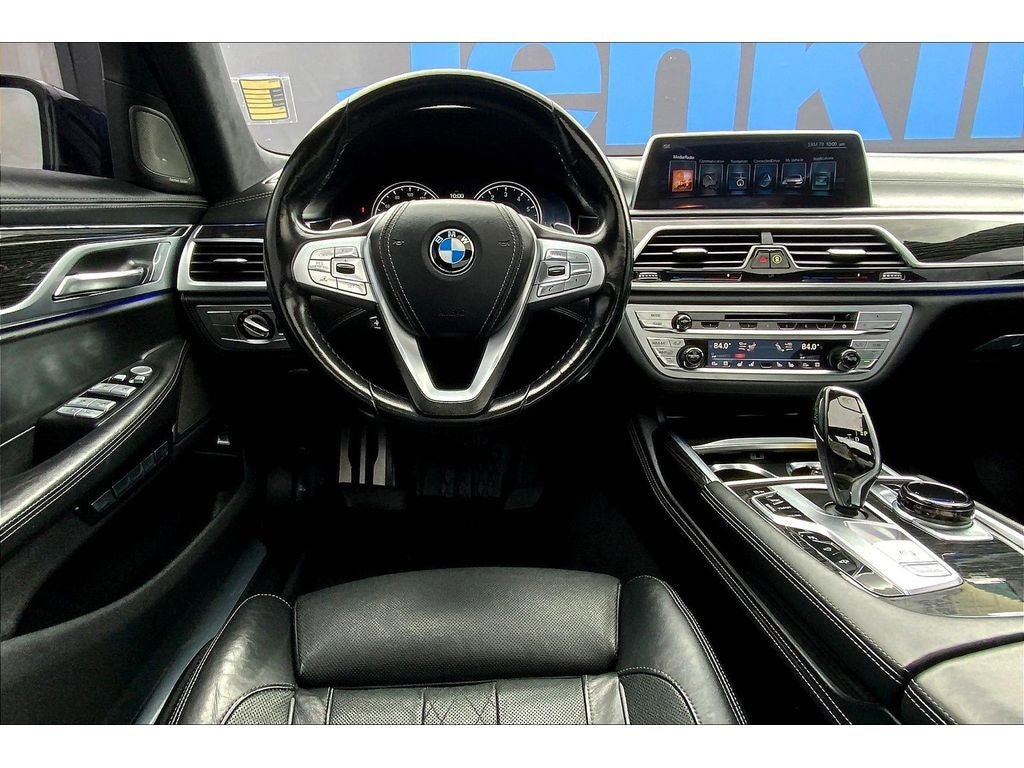 Used 2016 BMW 750i xDrive image 6