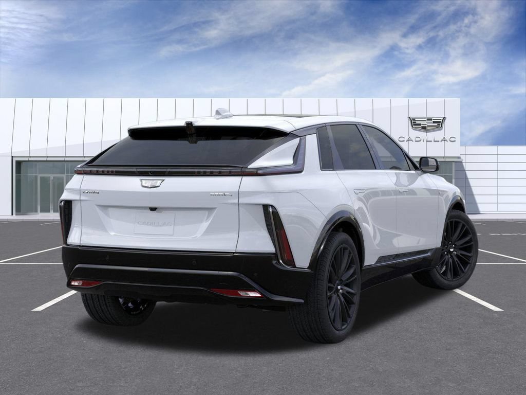 New 2026 Cadillac Lyriq Signature Sport w/ LPO, ONYX Package AWD/4WD image 4