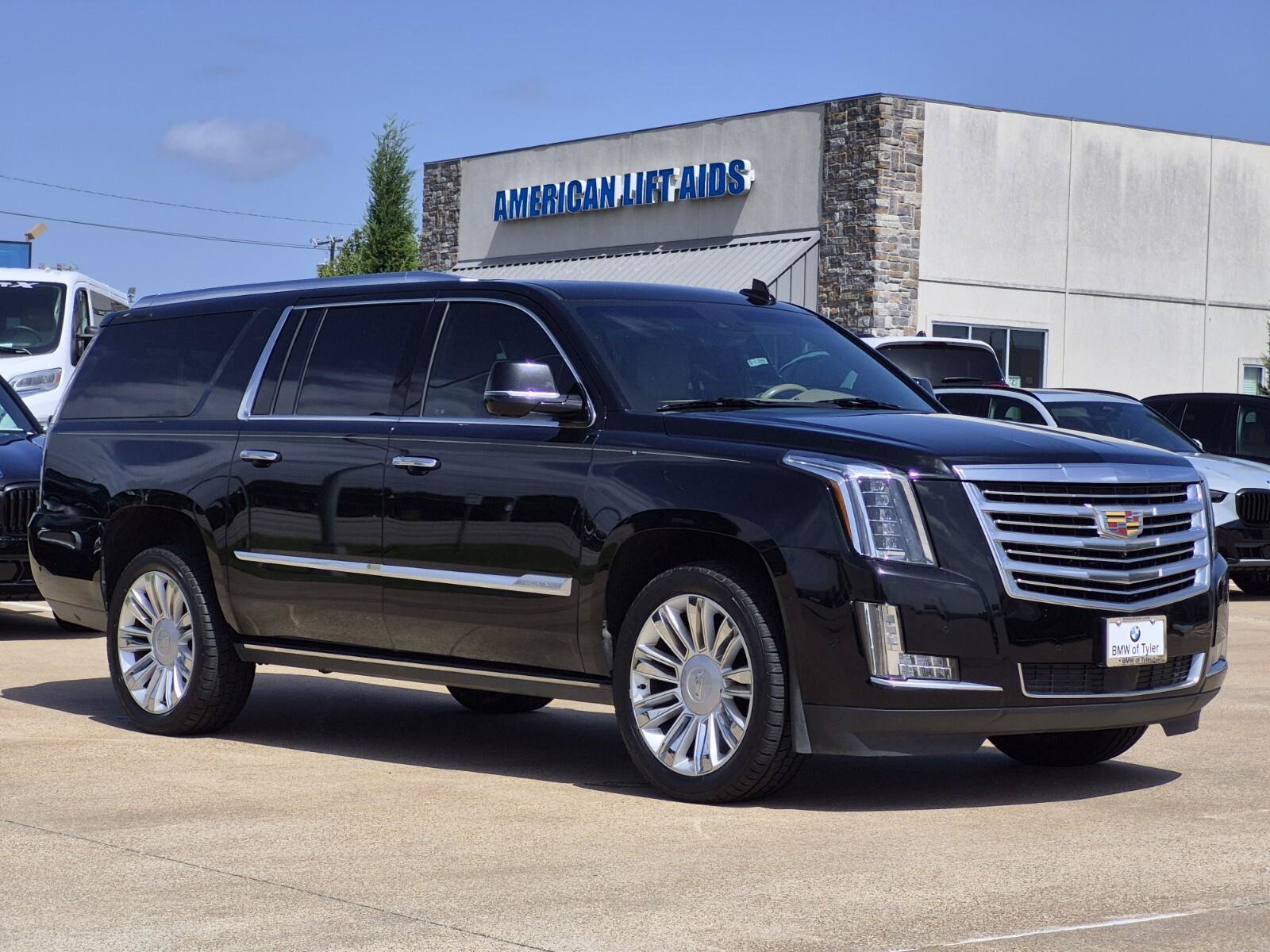 Used 2019 Cadillac Escalade ESV Platinum AWD/4WD image 3