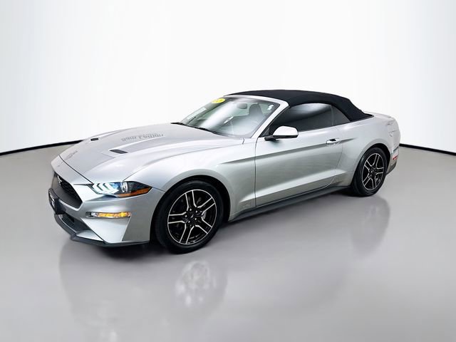 Used 2020 Ford Mustang Premium image 3
