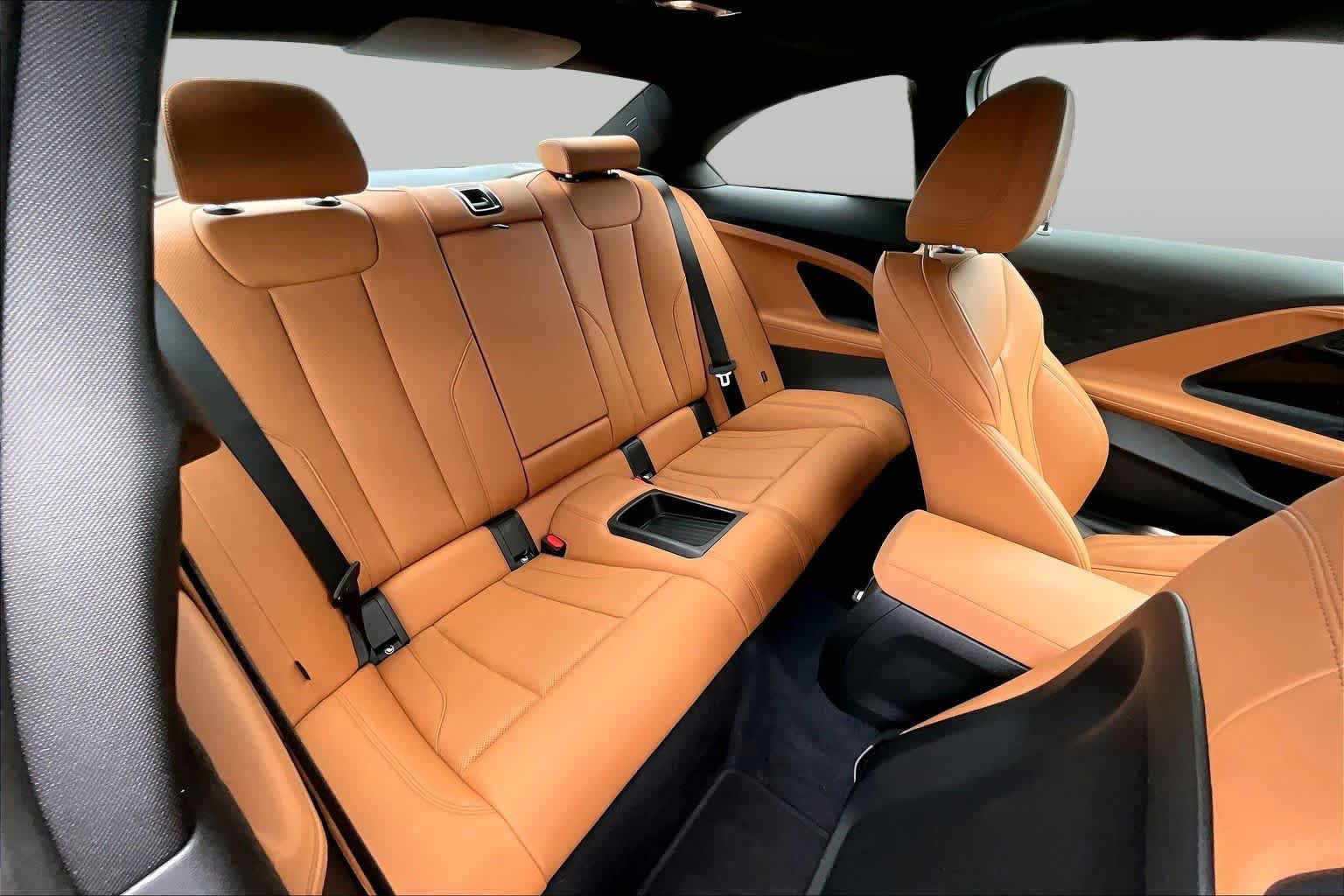 Used 2025 BMW M240i Coupe RWD image 19