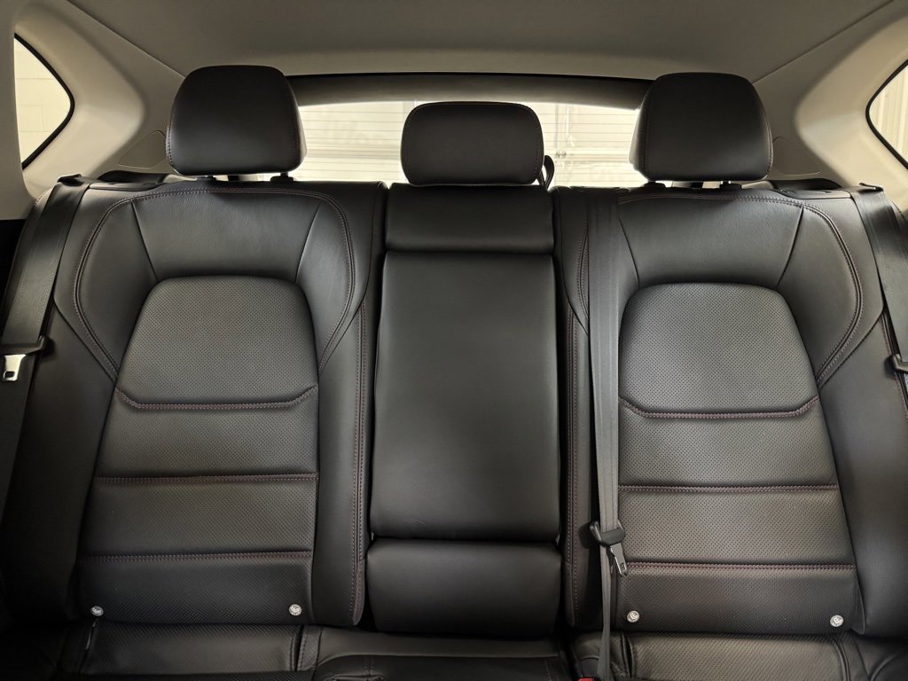 Used 2024 MAZDA CX-5 Carbon Edition image 14