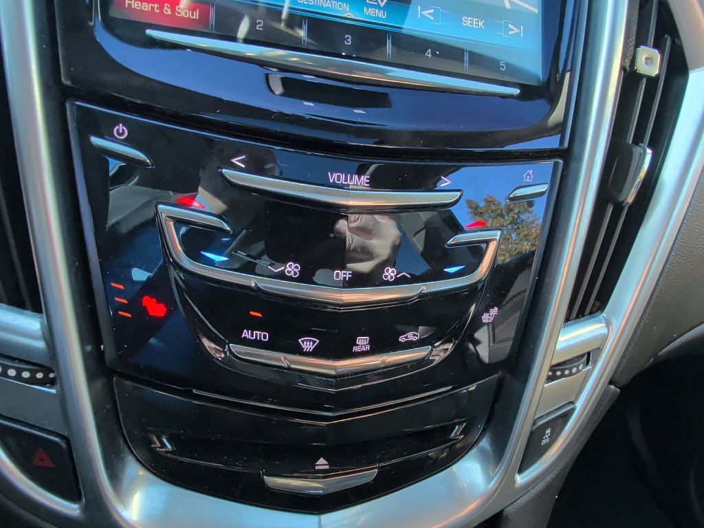 Used 2016 Cadillac SRX Luxury w/ Driver Awareness Package FWD image 18