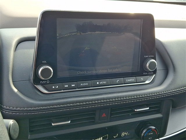 Used 2023 Nissan Rogue SV image 18