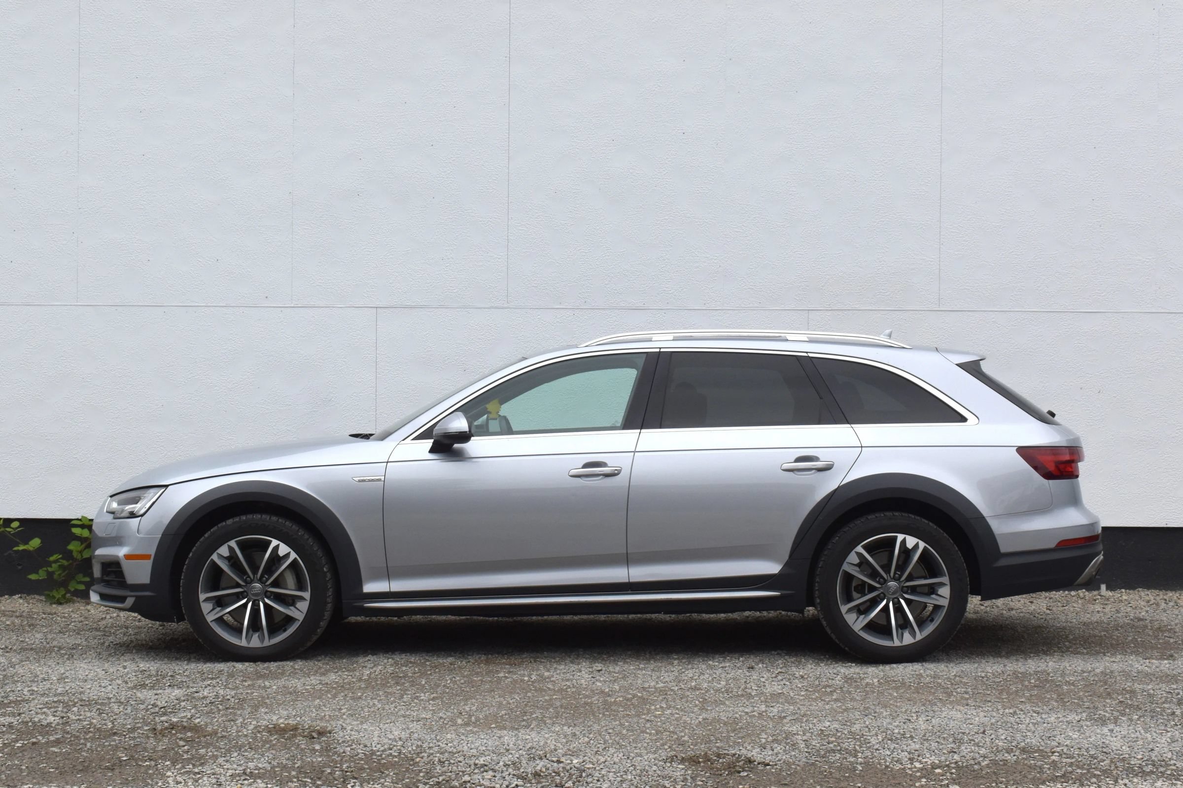 Used 2018 Audi A4 2.0T allroad Premium Plus AWD/4WD image 4