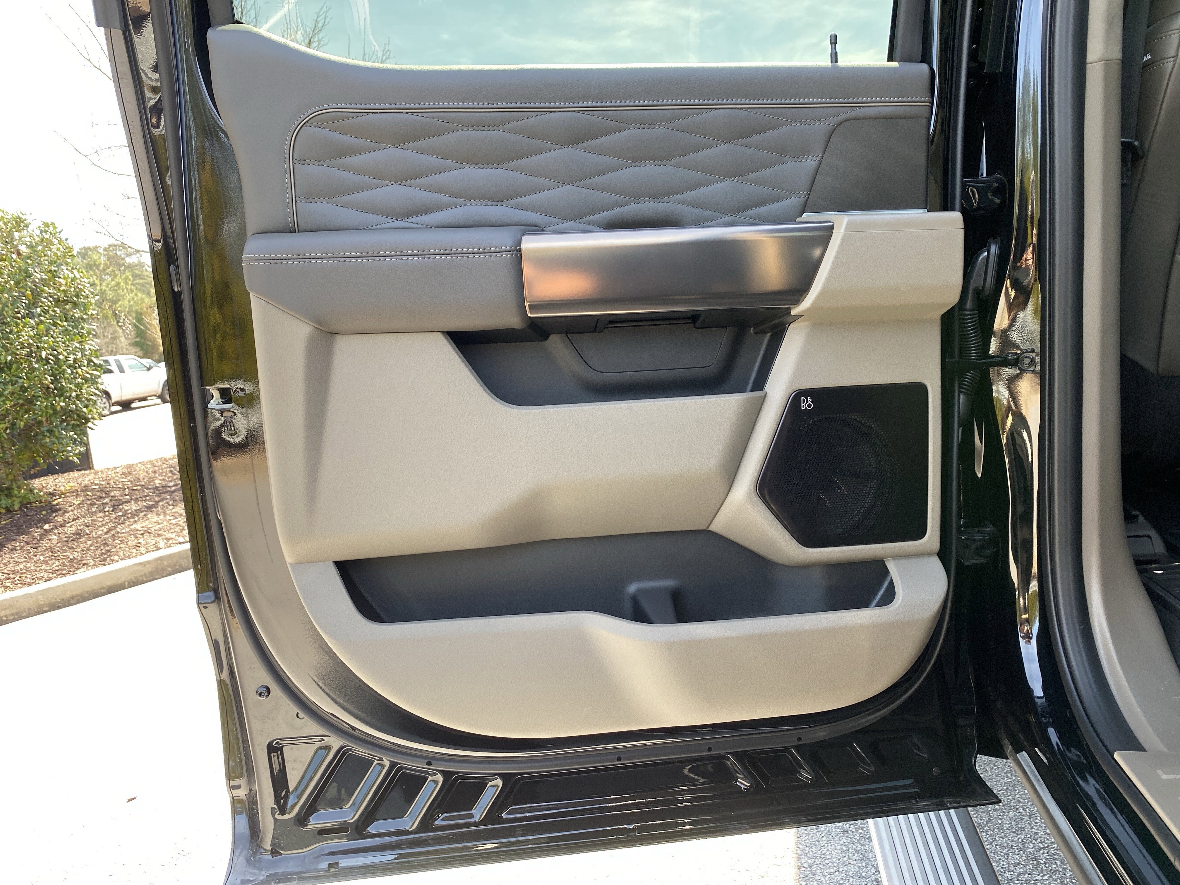 Used 2026 Ford F450 Platinum w/ Platinum Plus Package image 47