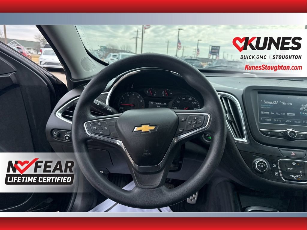 Used 2017 Chevrolet Malibu LT image 40