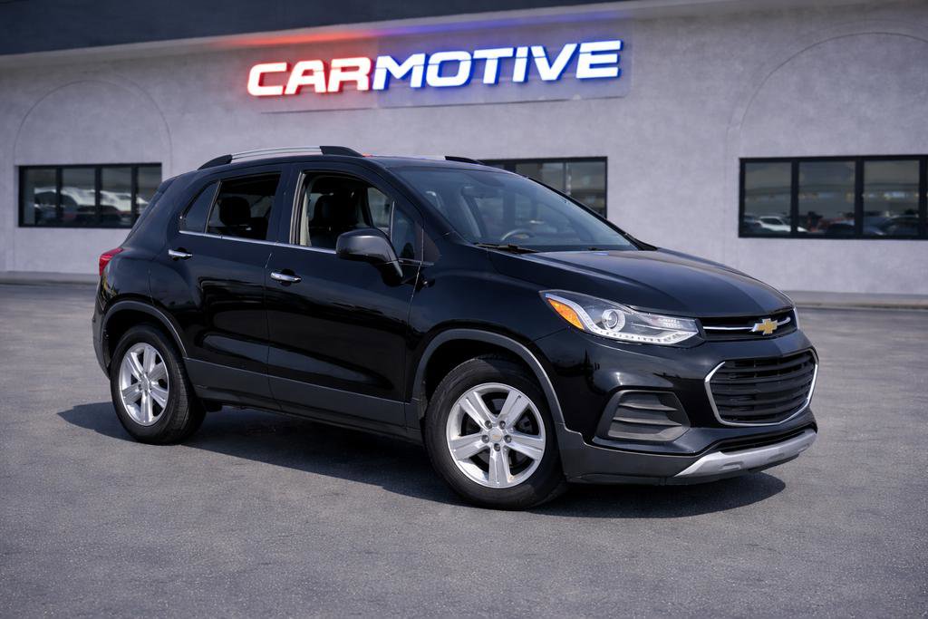 Used 2020 Chevrolet Trax LT w/ LT Convenience Package image 3