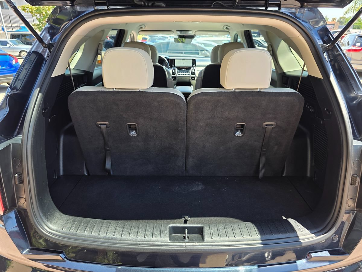Used 2022 Kia Sorento S FWD image 18