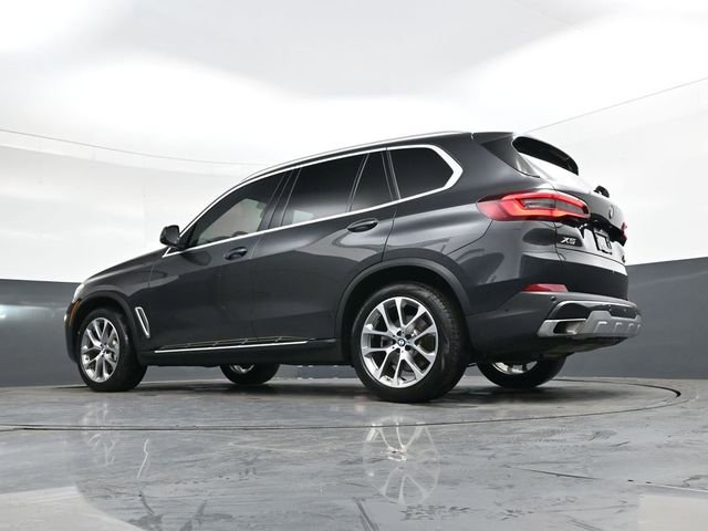 Used 2023 BMW X5 xDrive40i w/ Premium Package image 33