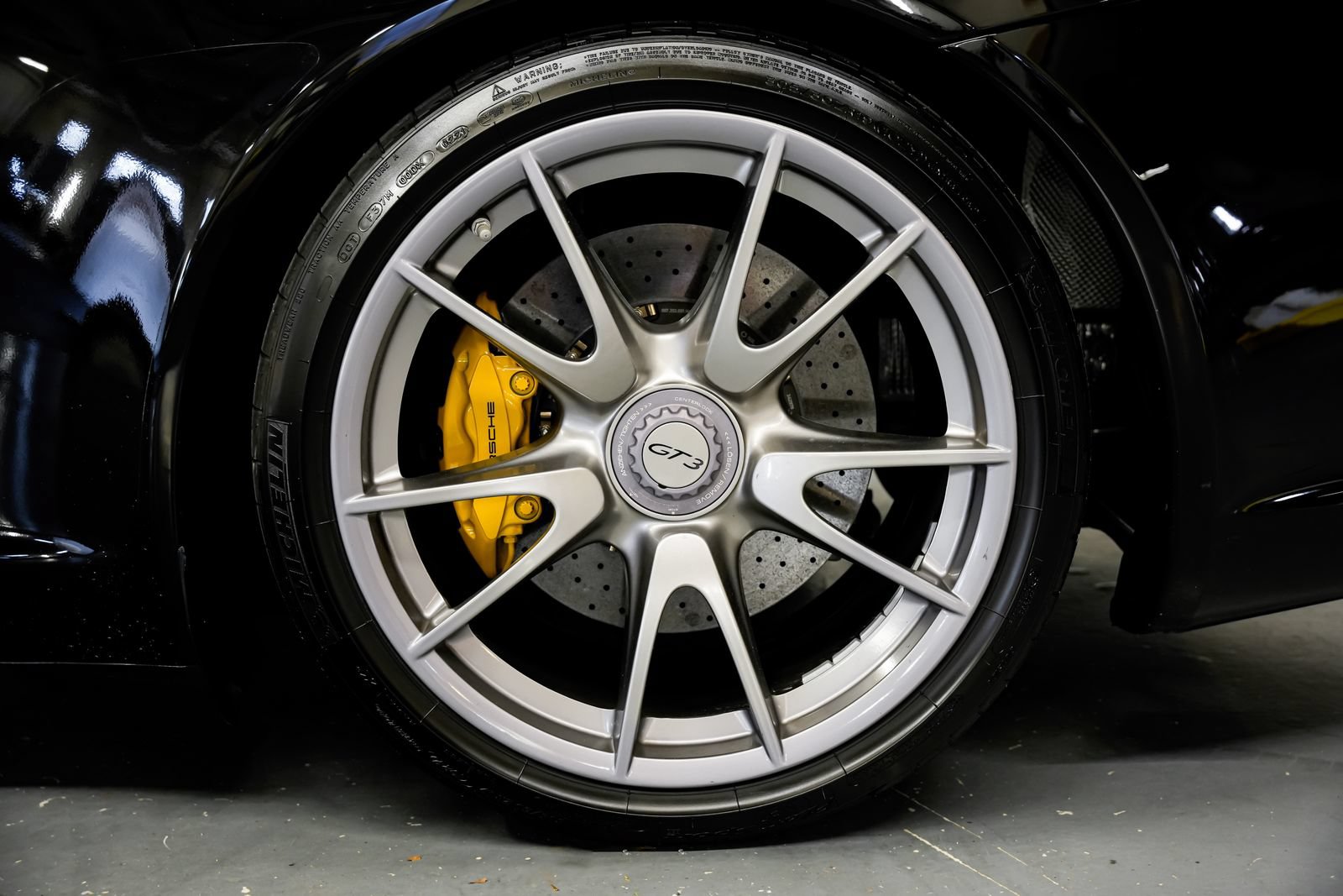Used 2010 Porsche 911 GT3 RWD image 44