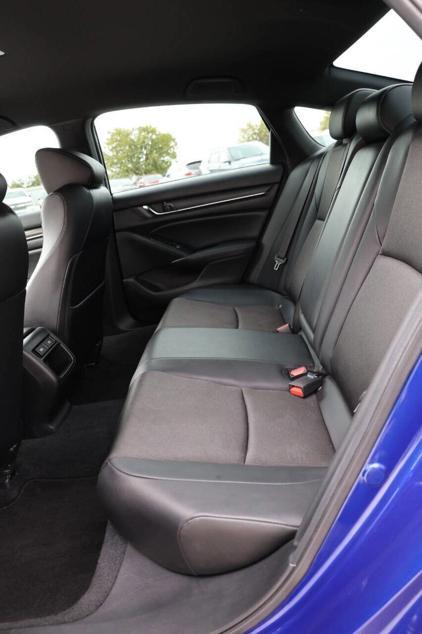 Used 2021 Honda Accord Sport image 16