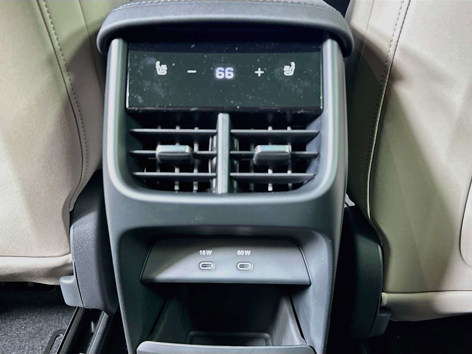 New 2027 Volvo EX60 Ultra AWD/4WD image 23