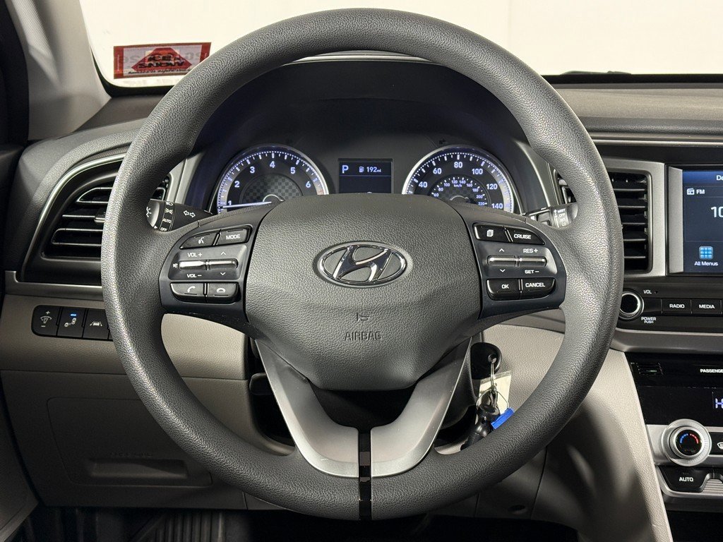Used 2020 Hyundai Elantra SEL image 31