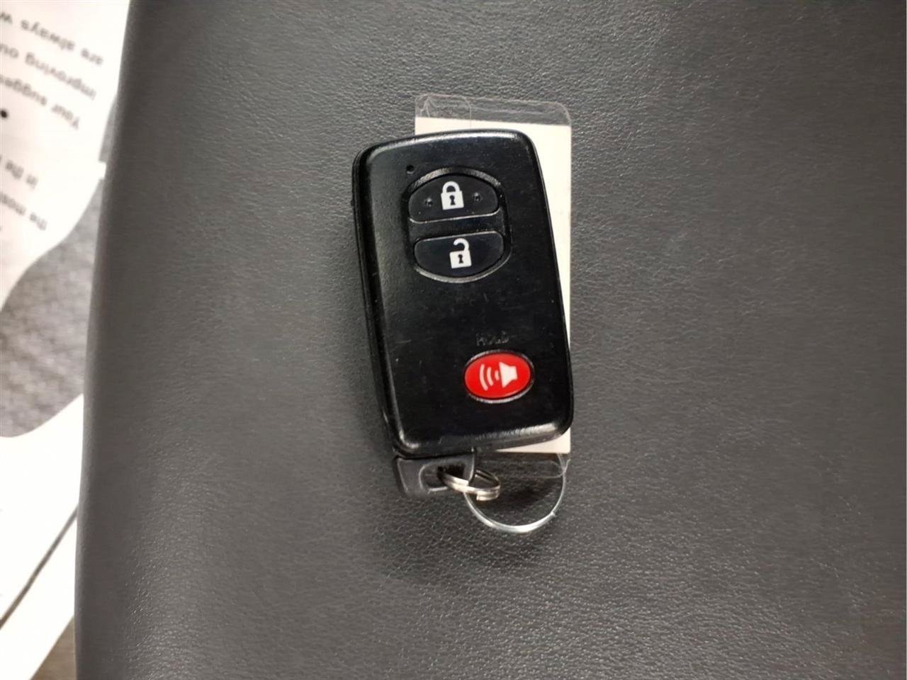 Used 2015 Toyota Prius Four FWD image 28