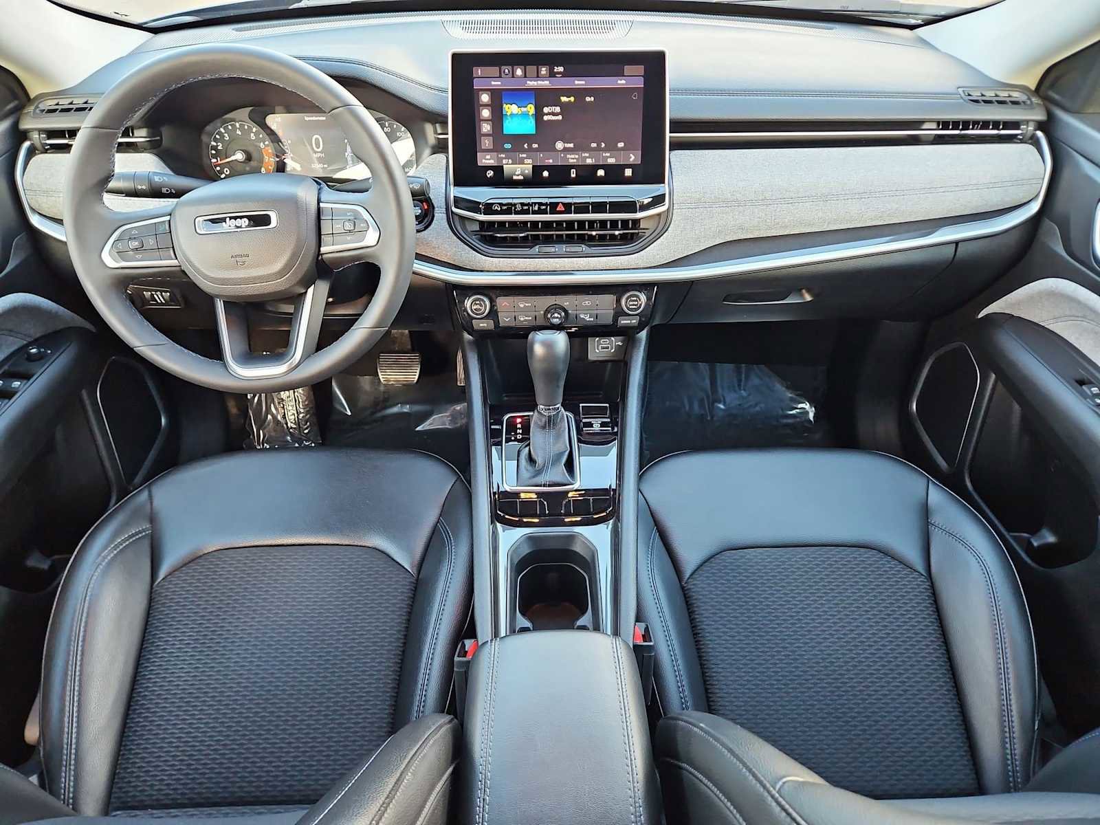 Used 2022 Jeep Compass Latitude image 16