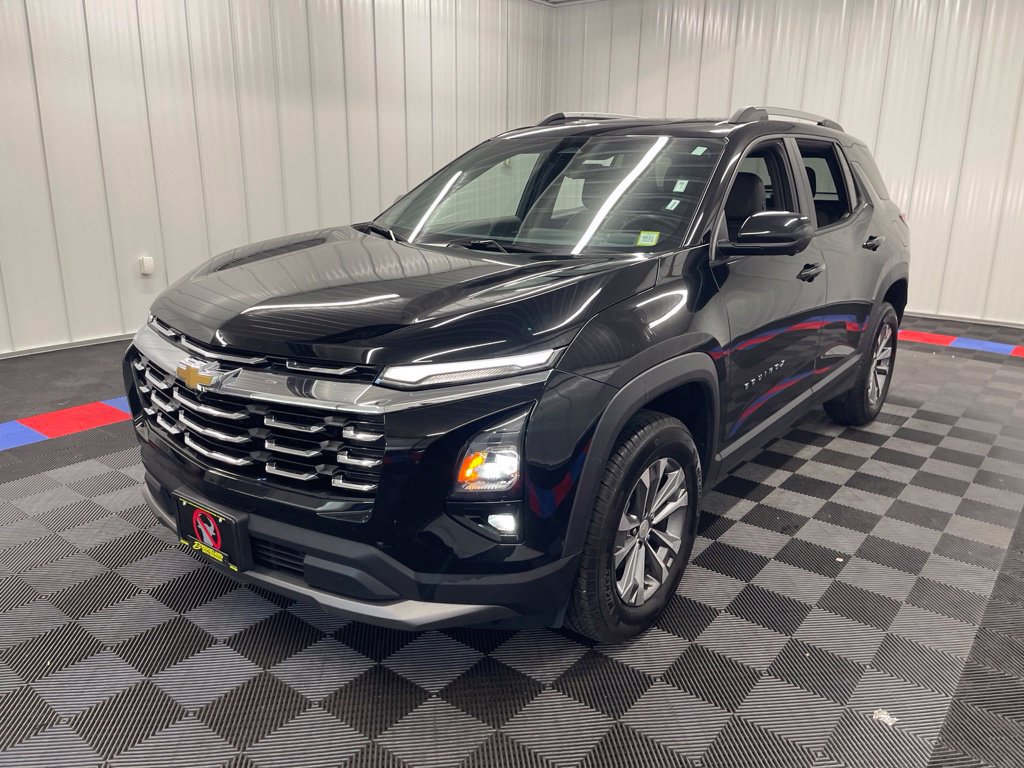 Used 2025 Chevrolet Equinox LT w/ Convenience Package II AWD/4WD image 8