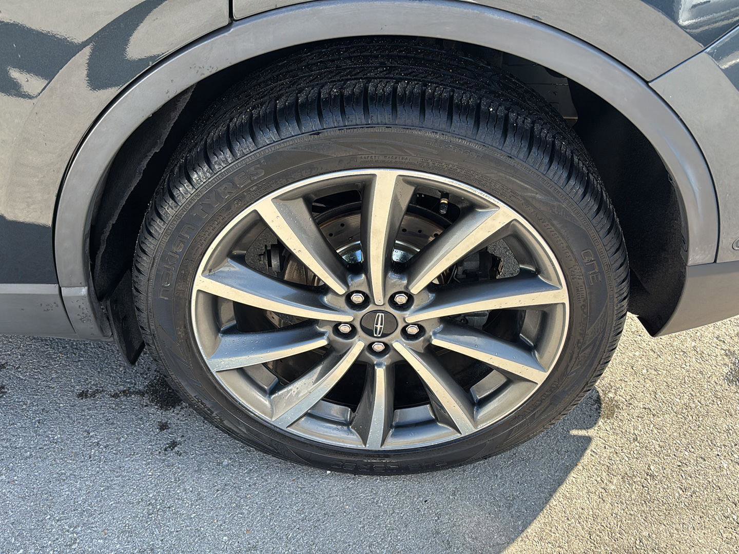 Used 2020 Lincoln Corsair Reserve w/ Equipment Group 202A image 12