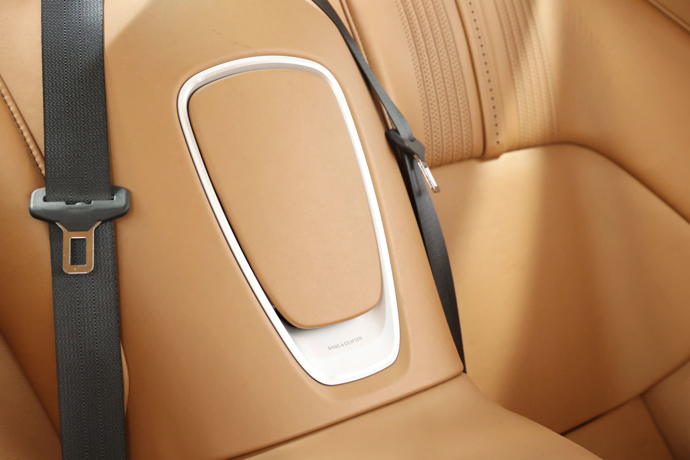 Used 2017 Aston Martin DB11 V12 image 68