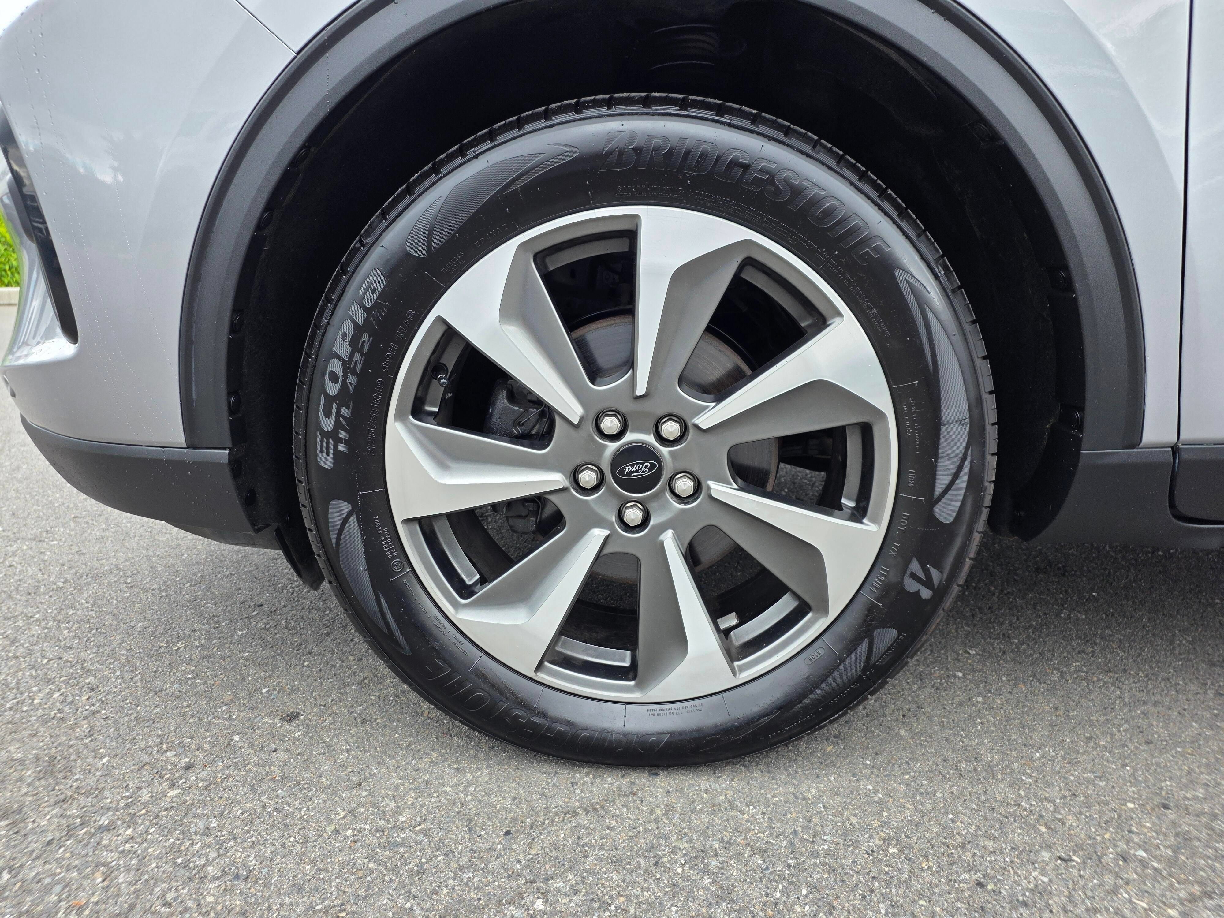 Used 2023 Ford Escape Platinum AWD/4WD image 9