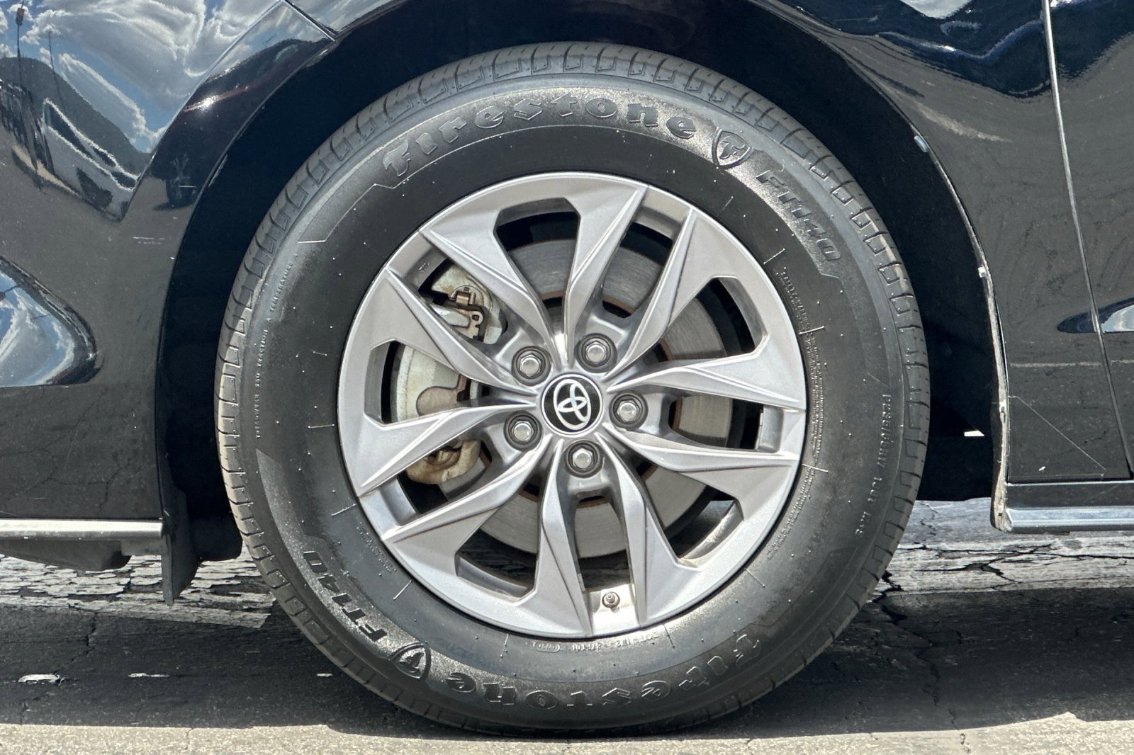 Certified 2022 Toyota Sienna XLE AWD/4WD image 27