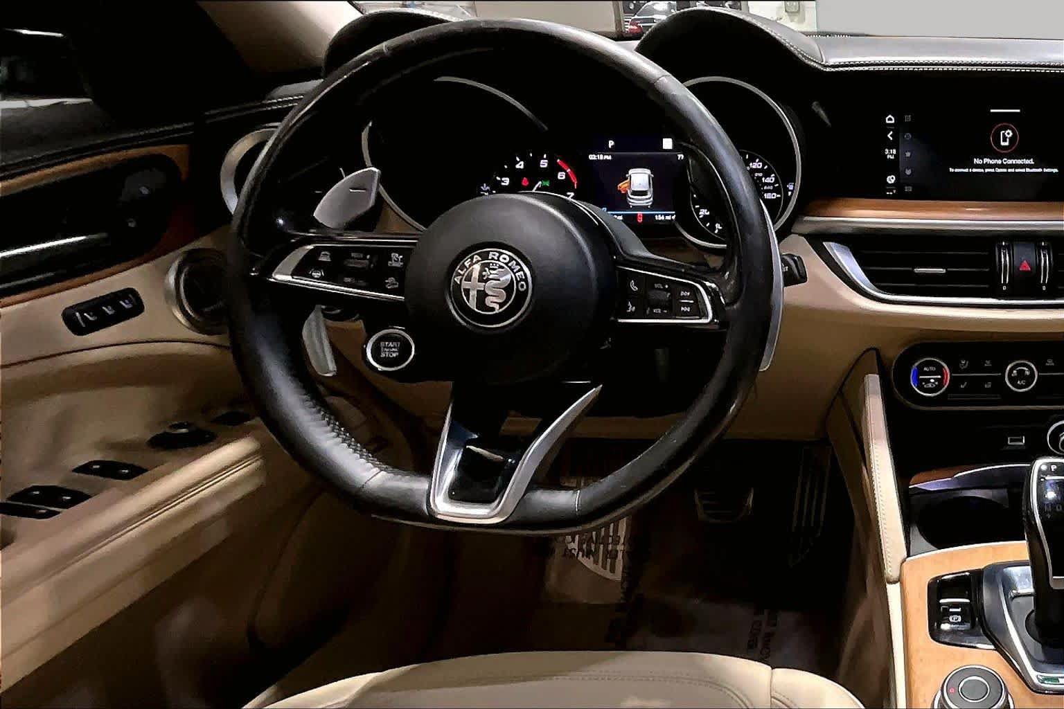 Used 2020 Alfa Romeo Stelvio Ti Lusso AWD/4WD image 6