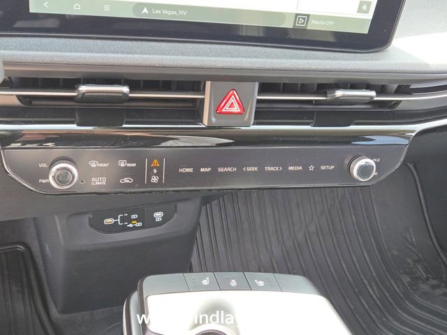 New 2025 Kia EV6 Light w/ Light LR Technology Package AWD/4WD image 18
