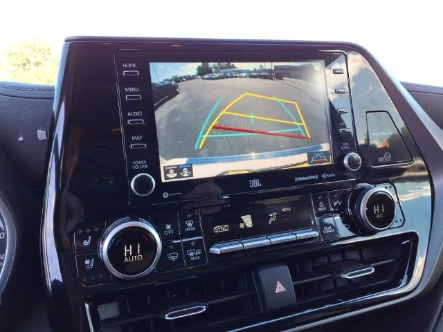 Used 2020 Toyota Highlander Limited AWD/4WD image 31