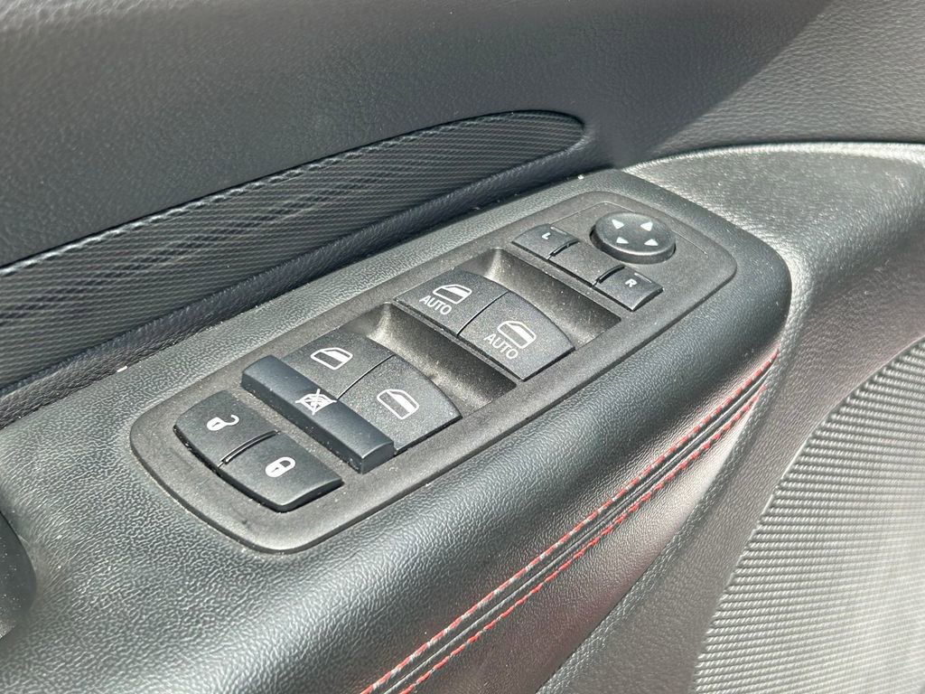 Used 2025 Dodge Durango GT AWD/4WD image 23