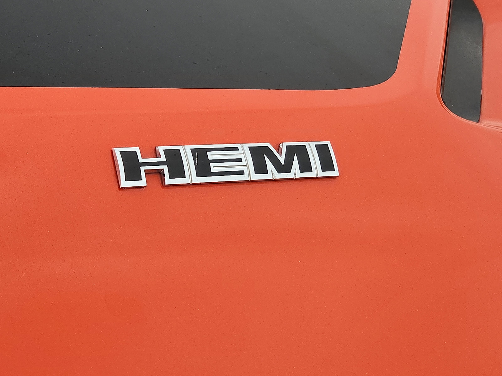 Used 2010 Dodge Challenger R/T RWD image 8
