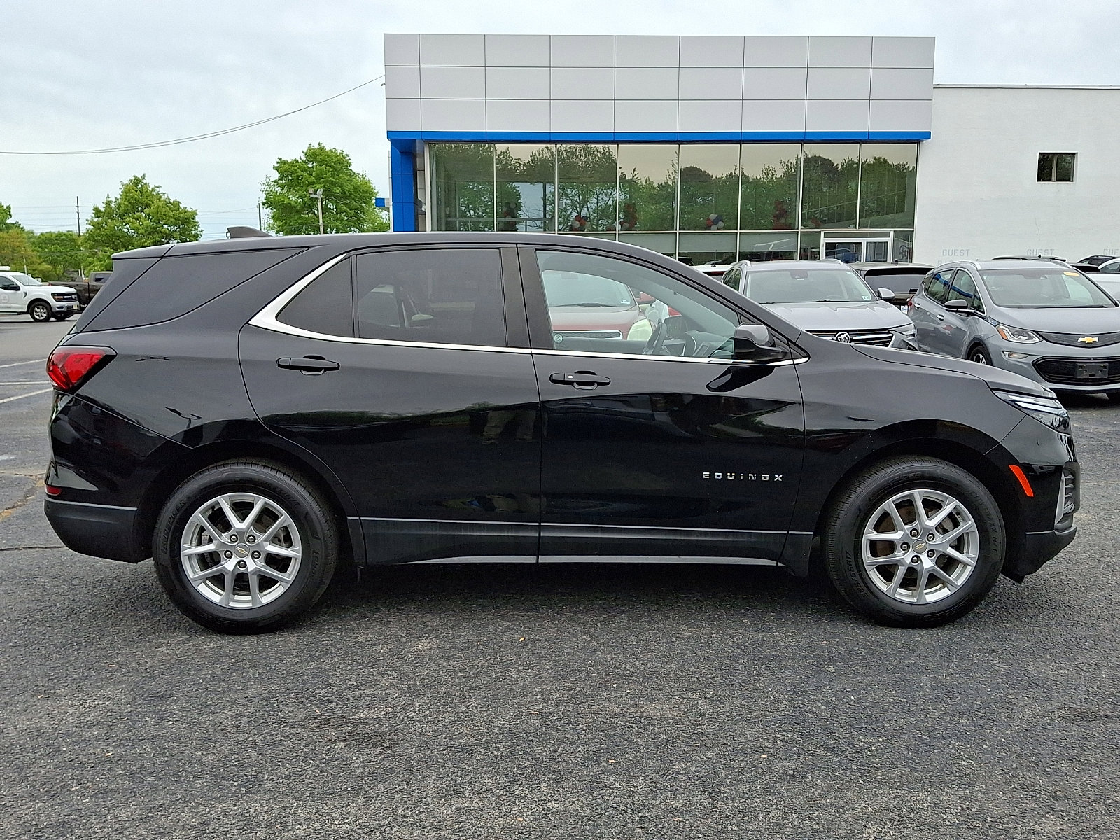 Used 2022 Chevrolet Equinox LT FWD image 8