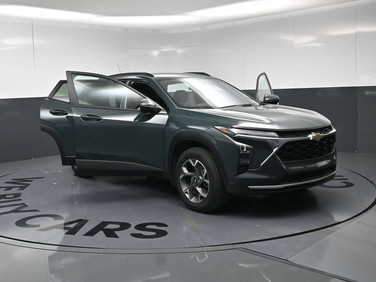 Used 2026 Chevrolet Trax LT w/ LT Convenience Package FWD image 24