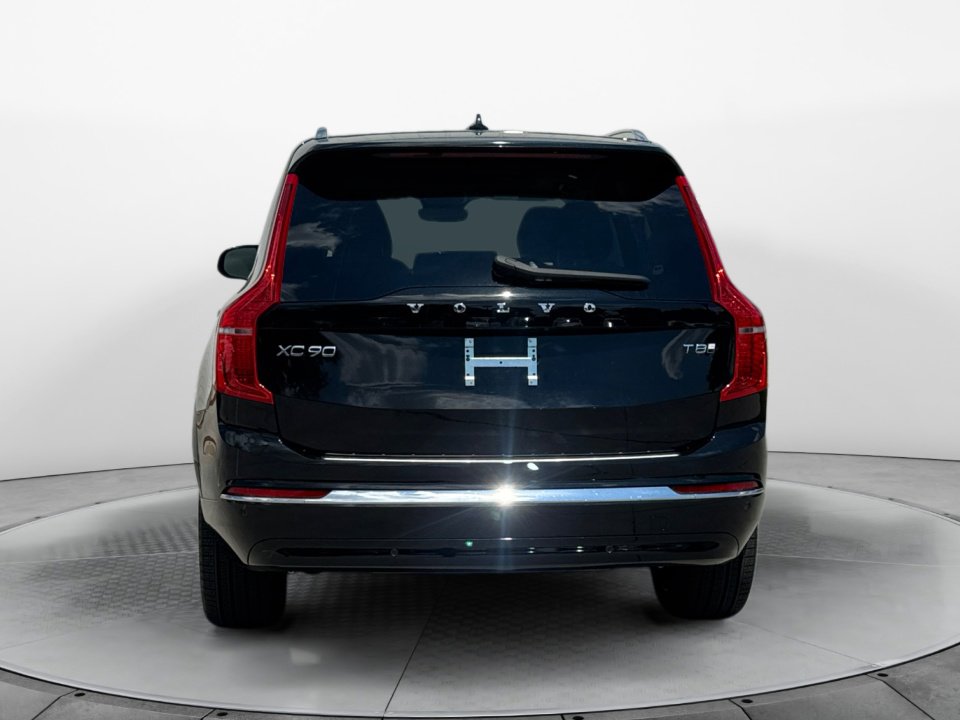 New 2025 Volvo XC90 T8 Plus w/ Protection Package Premier image 6