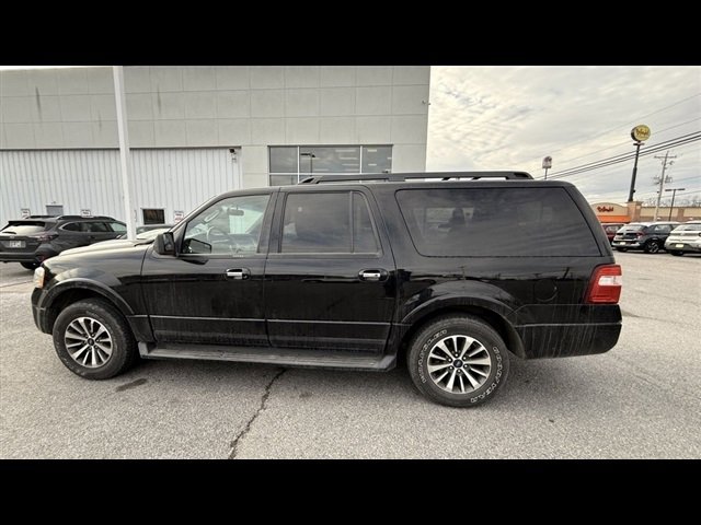 Used 2016 Ford Expedition EL XLT w/ Equipment Group 202A image 4