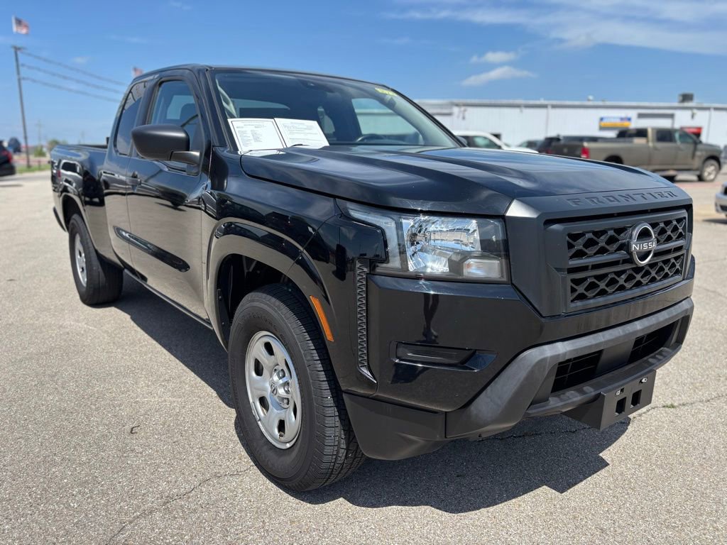 Used 2022 Nissan Frontier S RWD image 3
