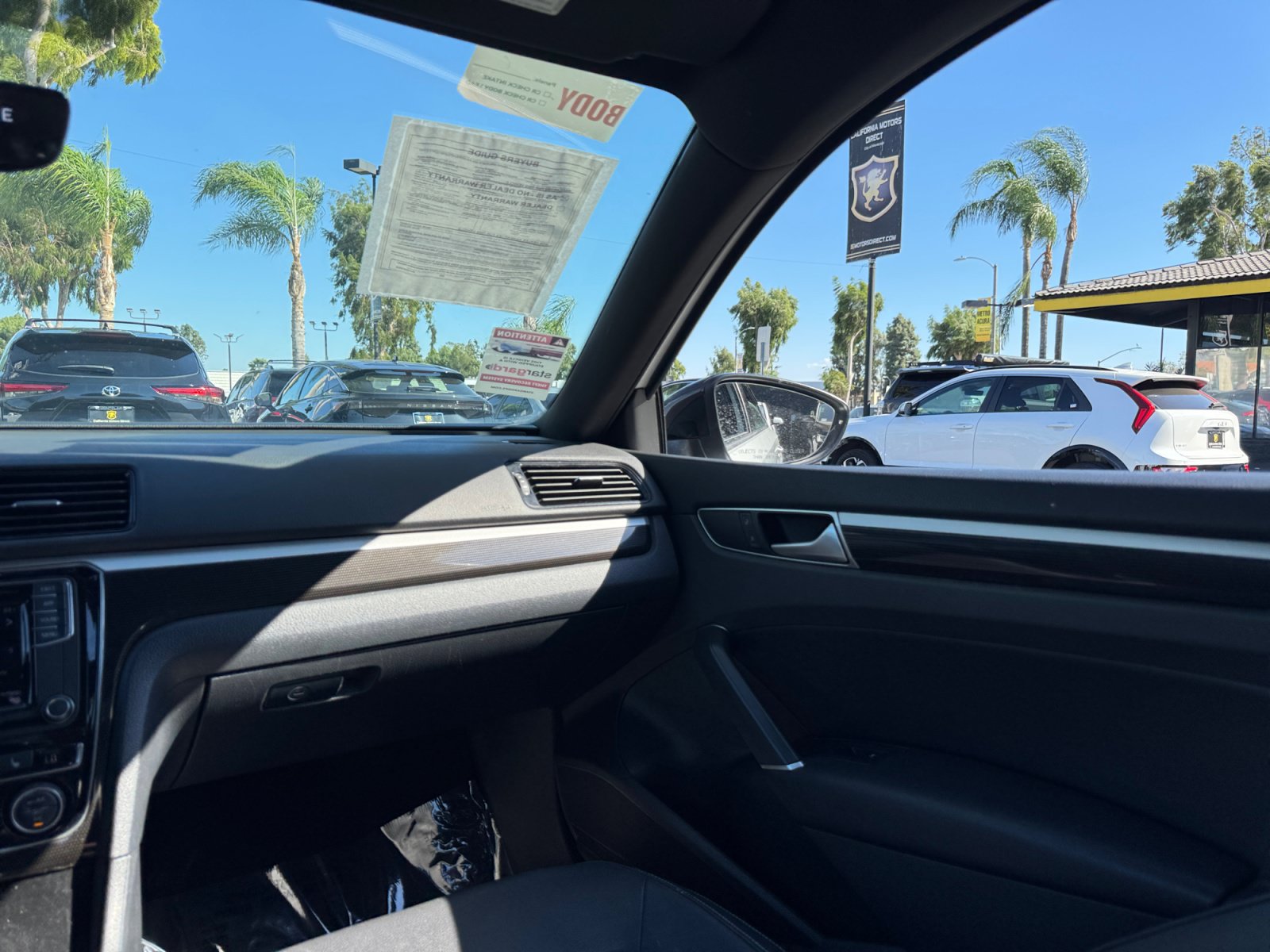 Used 2018 Volkswagen Passat 3.6 FWD image 19