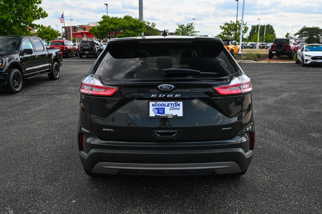 Certified 2023 Ford Edge SEL w/ Convenience Package AWD/4WD image 6