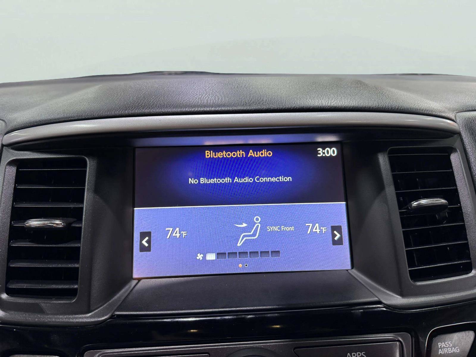 Used 2019 Nissan Pathfinder SV AWD/4WD image 38
