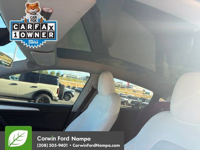 Used 2024 Tesla Model Y Long Range AWD/4WD image 9