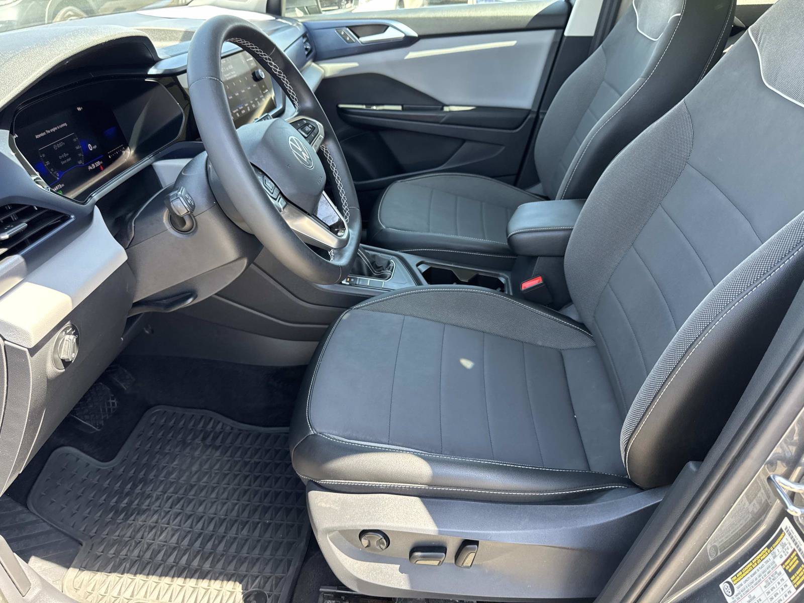 Certified 2023 Volkswagen Taos SE w/ Panoramic Sunroof Package FWD image 21