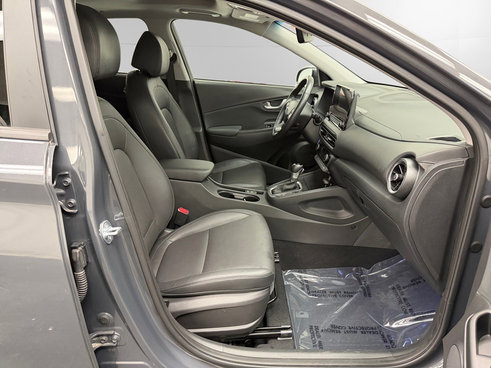 Certified 2023 Hyundai Kona Limited w/ Cargo Package image 15